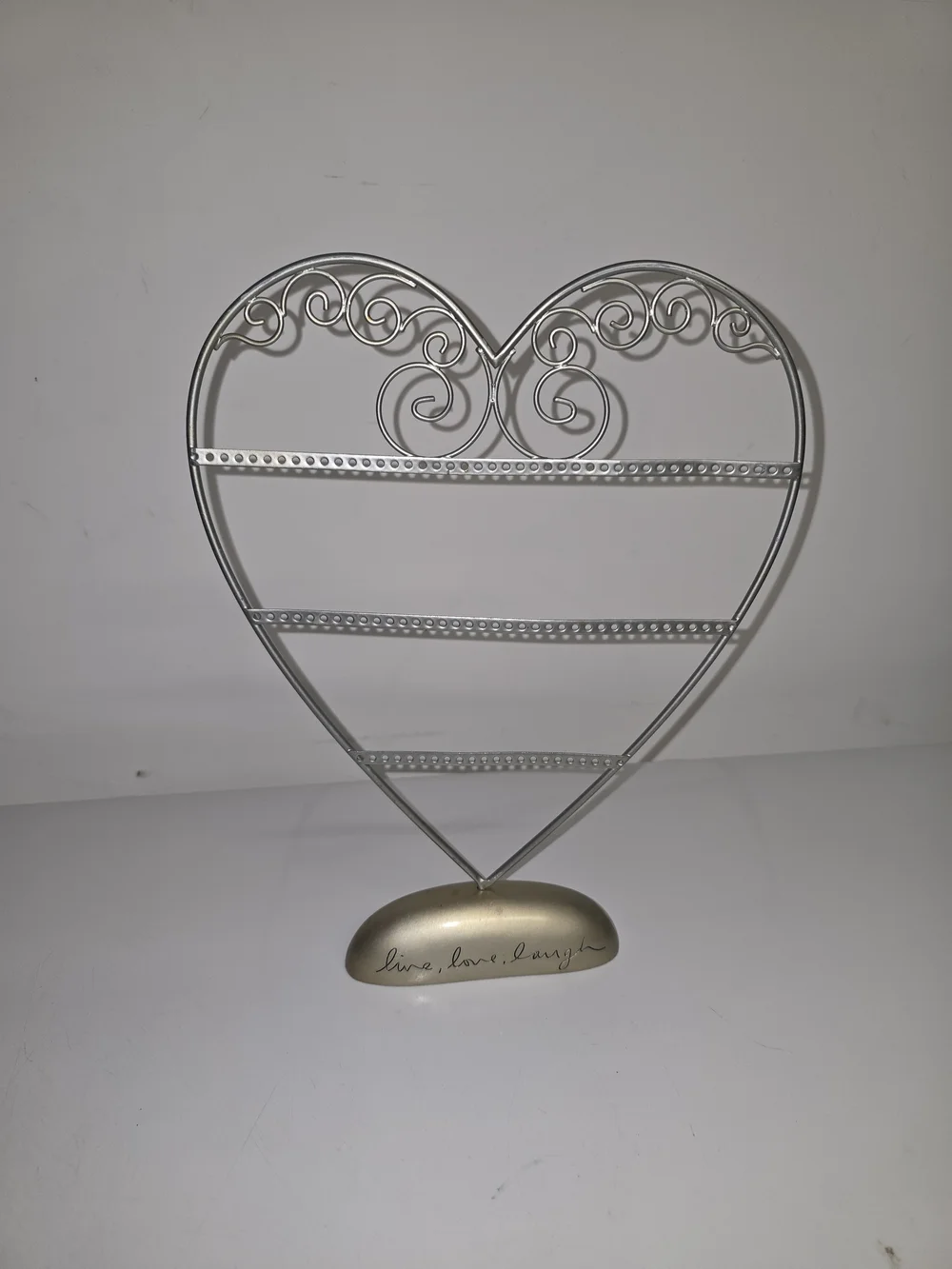 Heart-Shaped Jewelry Display Stand in Silver Holds Earrings